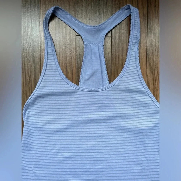 Lululemon 105 F Singlet *Silver heathered lavender dusk size 4-6 - Picture 5 of 12